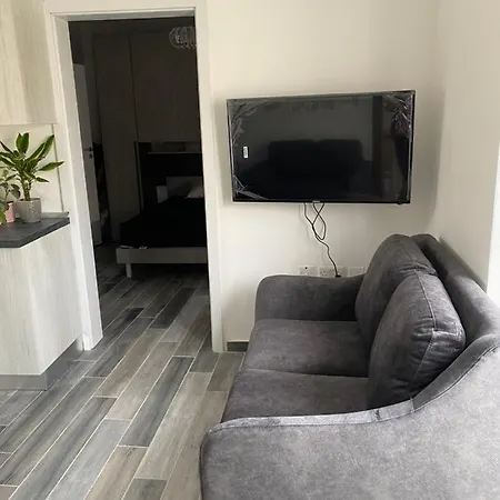 One Beautiful Bedroom Flat In Pieta Экстерьер фото