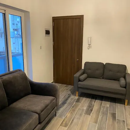 One Beautiful Bedroom Flat In Pieta Экстерьер фото